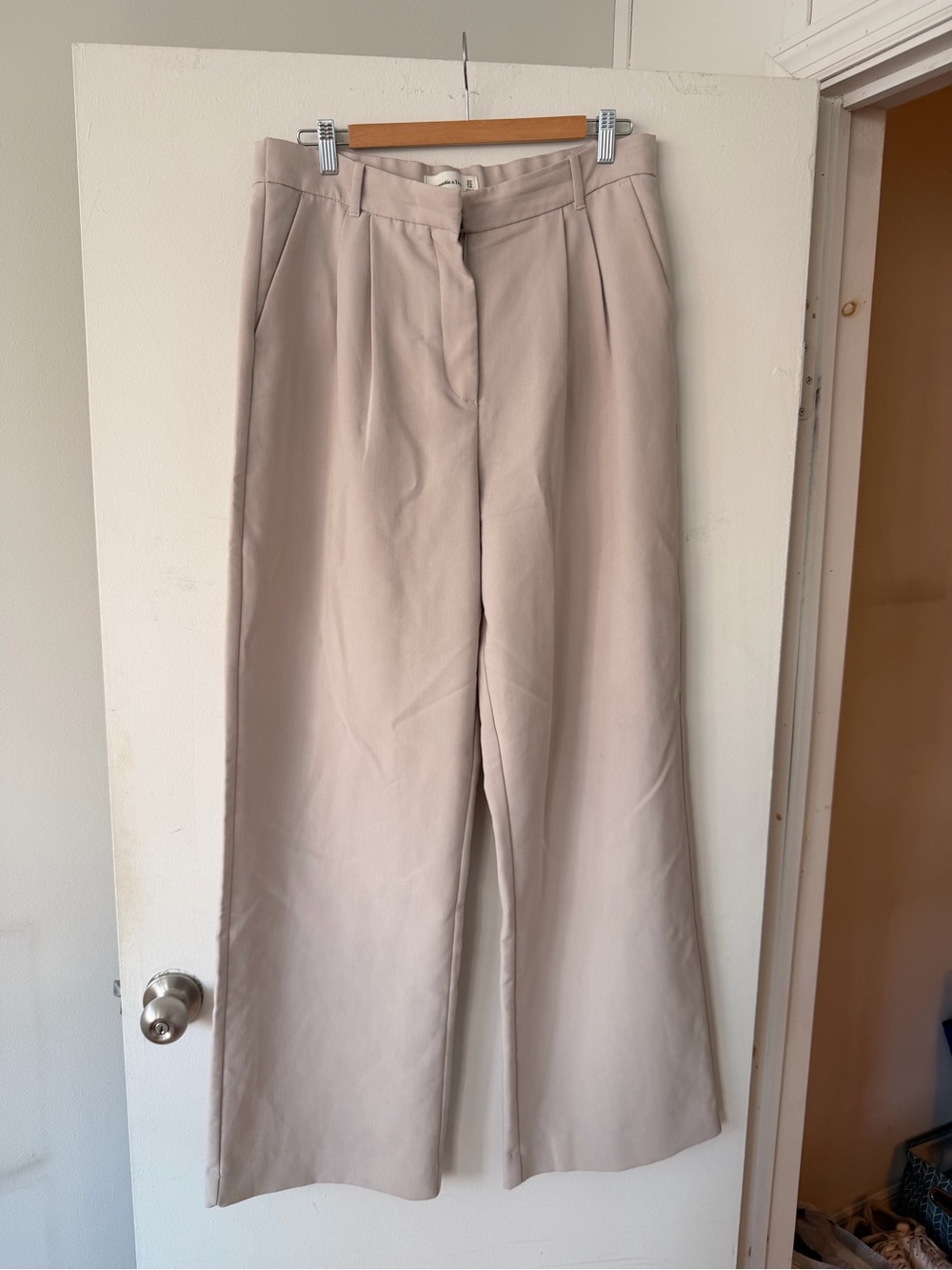 Abercrombie & Fitch Wide-Leg High-Rise Pants in Light Taupe